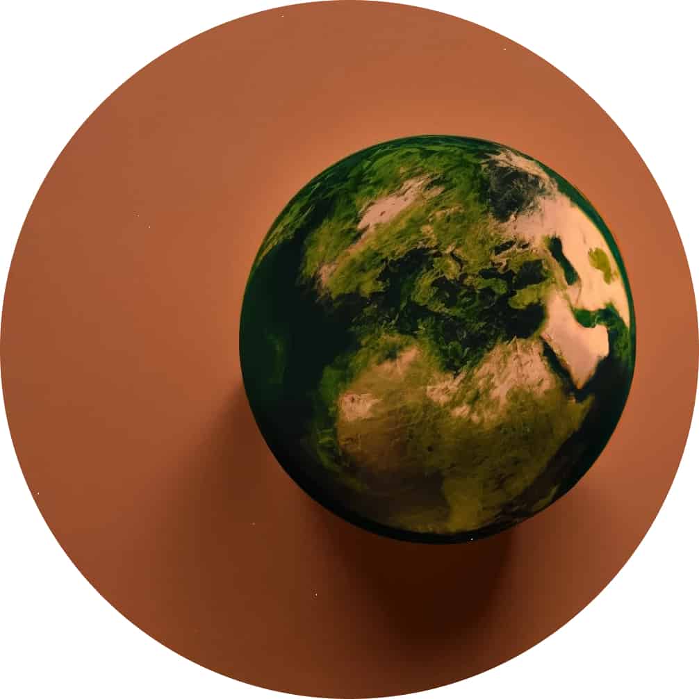 An earth on an orange circle. The land masses are partly displaced, the seas partly look as if they are overgrown with green moss. Overall, it feels friendly and warm on the one hand, somewhat dystopian on the other.